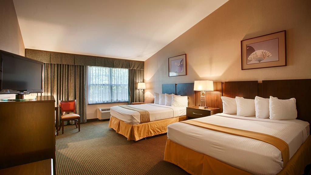 Clarion Inn Falls Church-Arlington Exterior foto