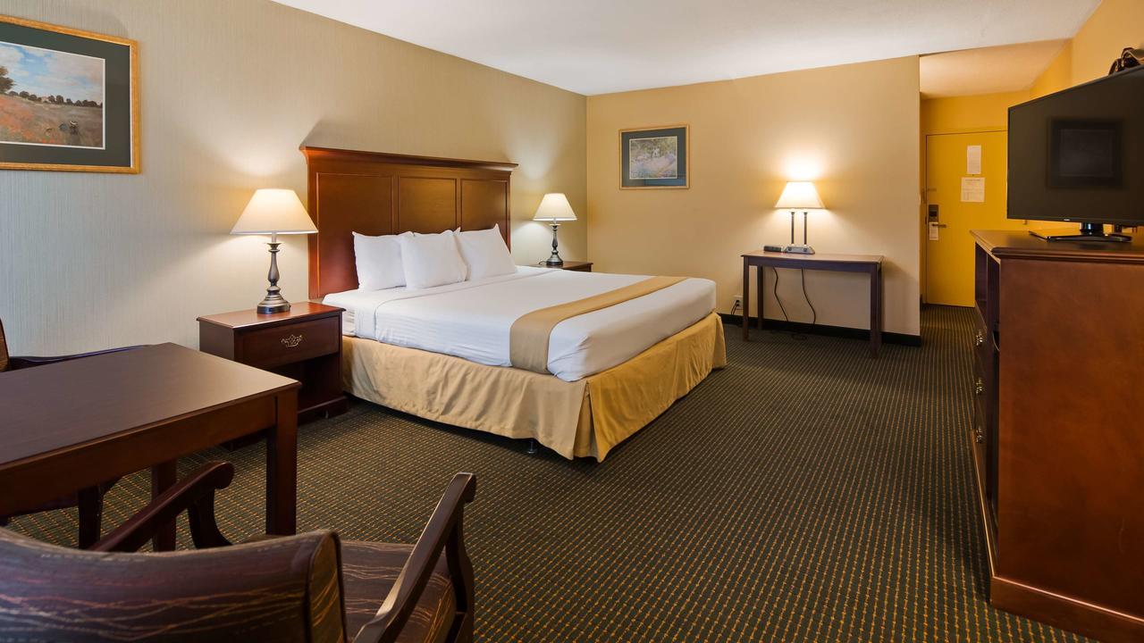 Clarion Inn Falls Church-Arlington Exterior foto
